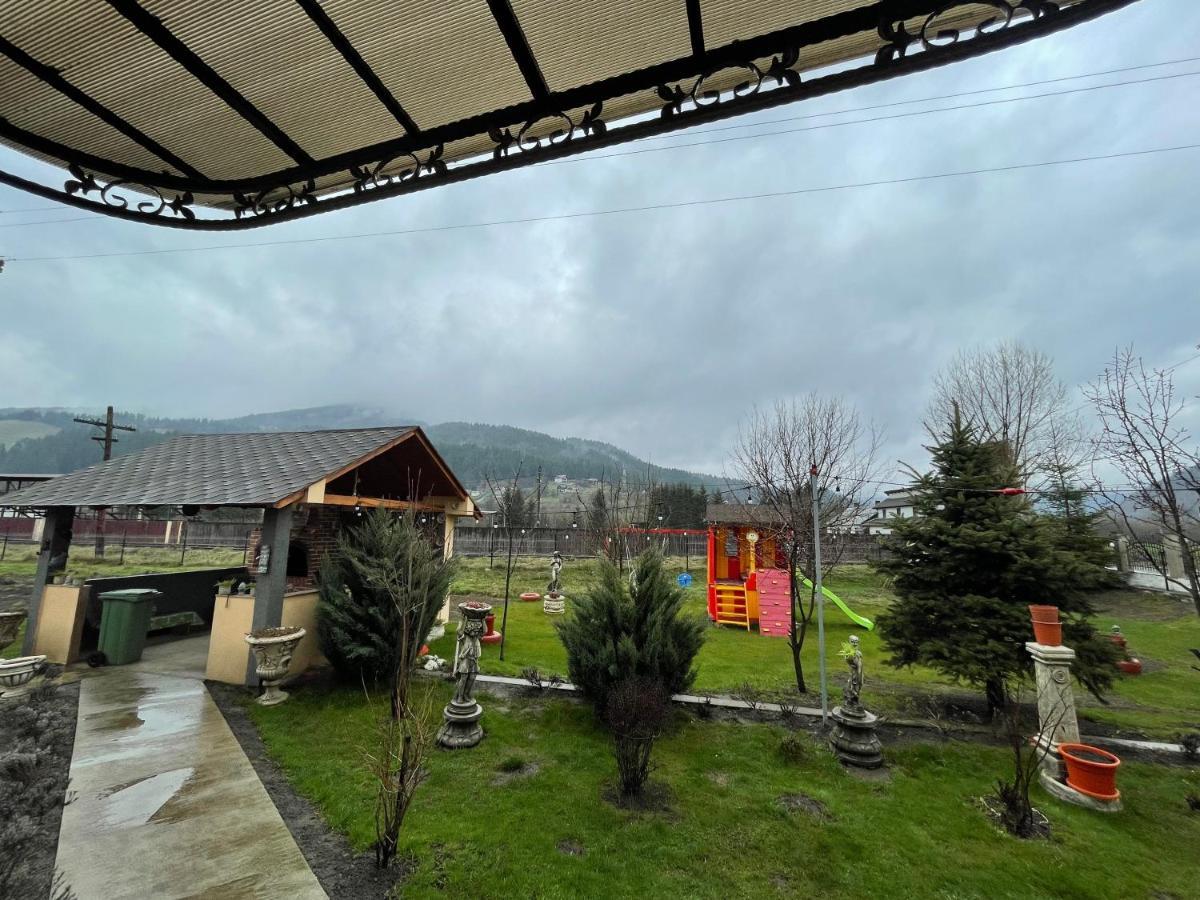 瓦马 Casa Cu Pitici旅馆 外观 照片
