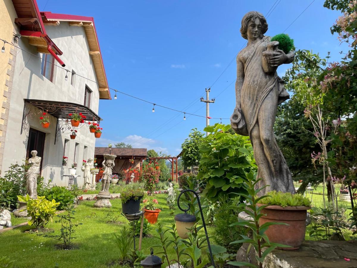 瓦马 Casa Cu Pitici旅馆 外观 照片