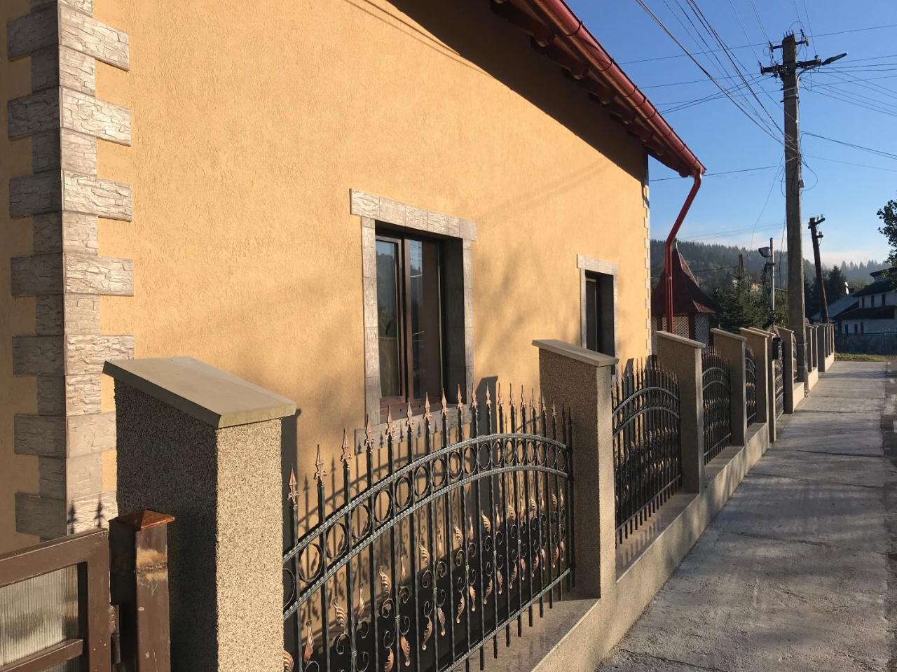 瓦马 Casa Cu Pitici旅馆 外观 照片