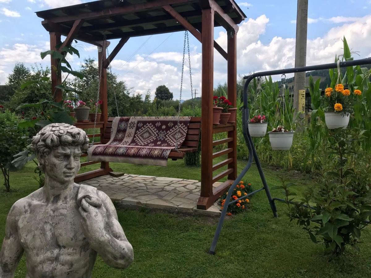 瓦马 Casa Cu Pitici旅馆 外观 照片